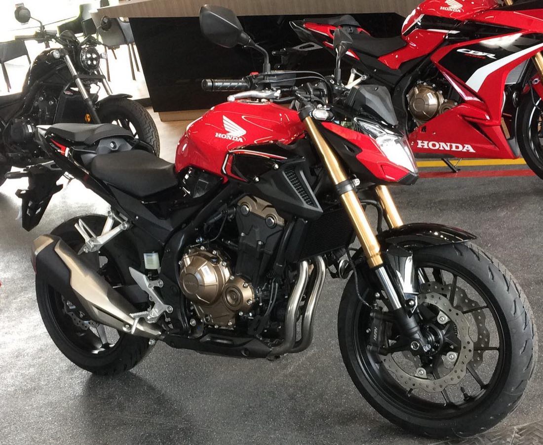 Honda CB500F ABS, 3/4 avant gauche
